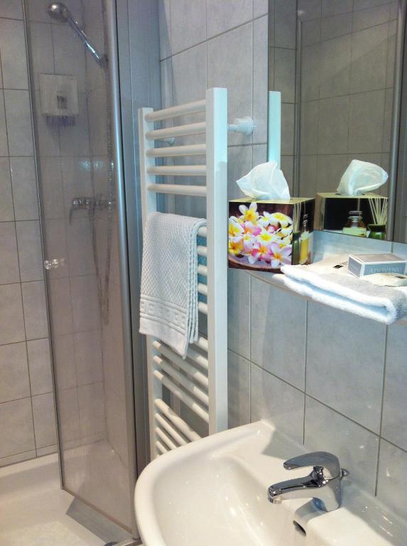 Hotel Garni Schützenhof Bad Neuenahr-Ahrweiler Habitación foto