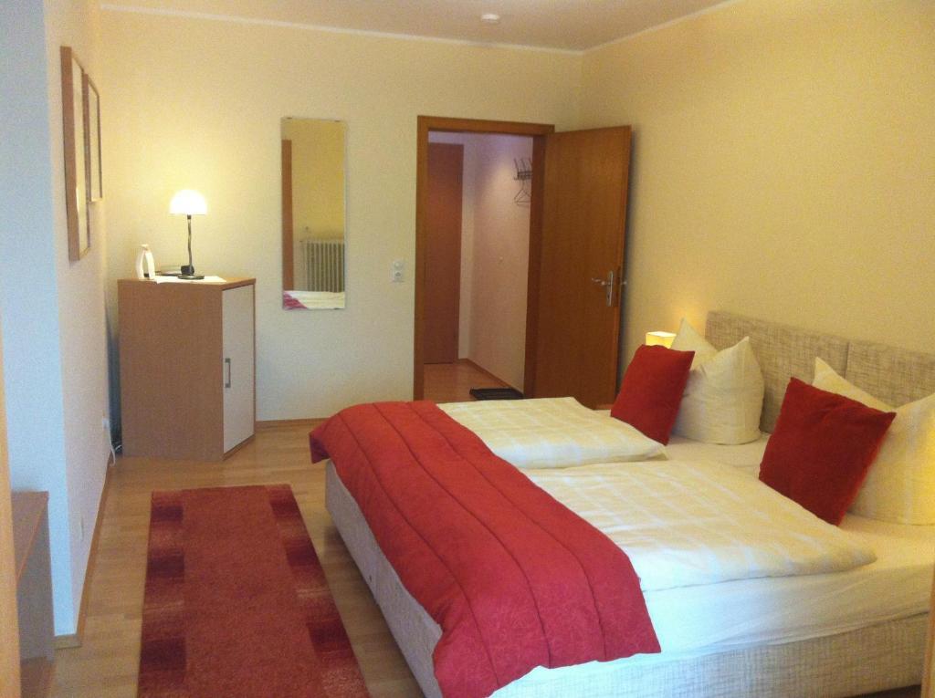Hotel Garni Schützenhof Bad Neuenahr-Ahrweiler Habitación foto